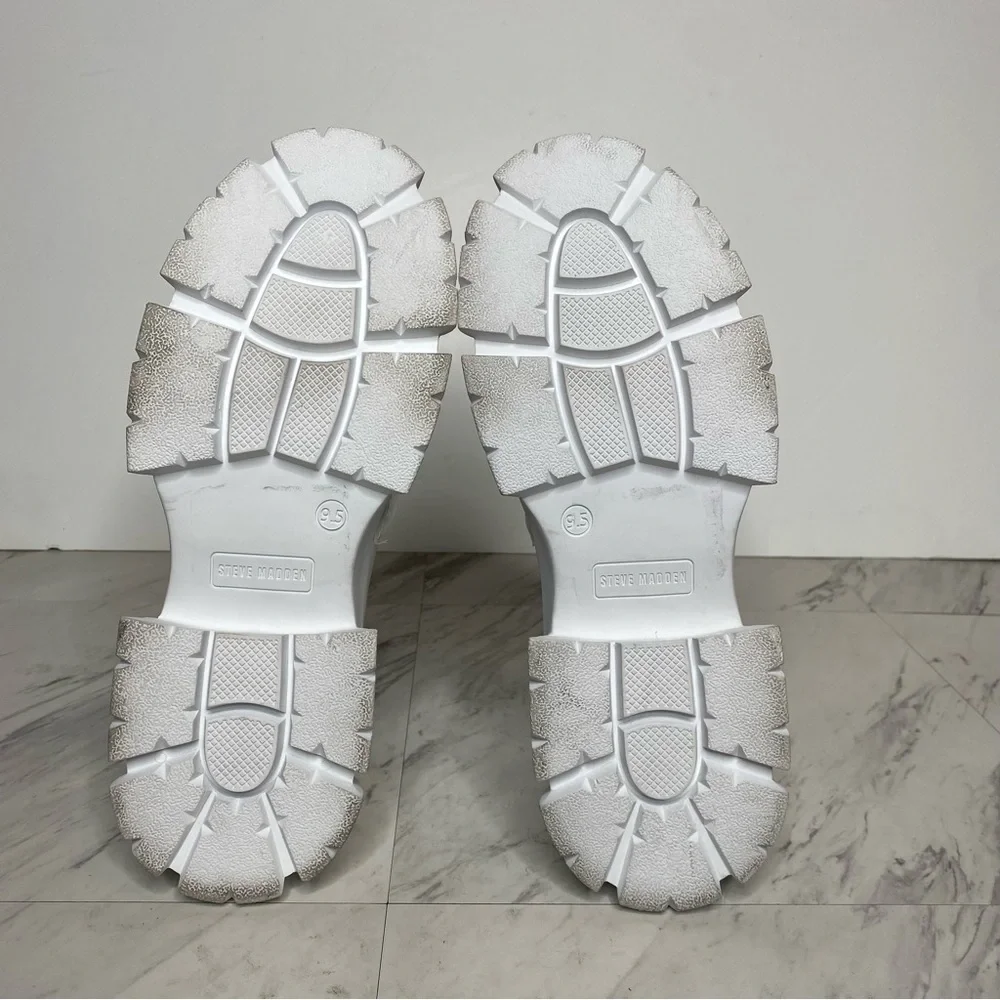 Steve Madden Trifecta Lug Sole Platform White Loafer 9 1/2